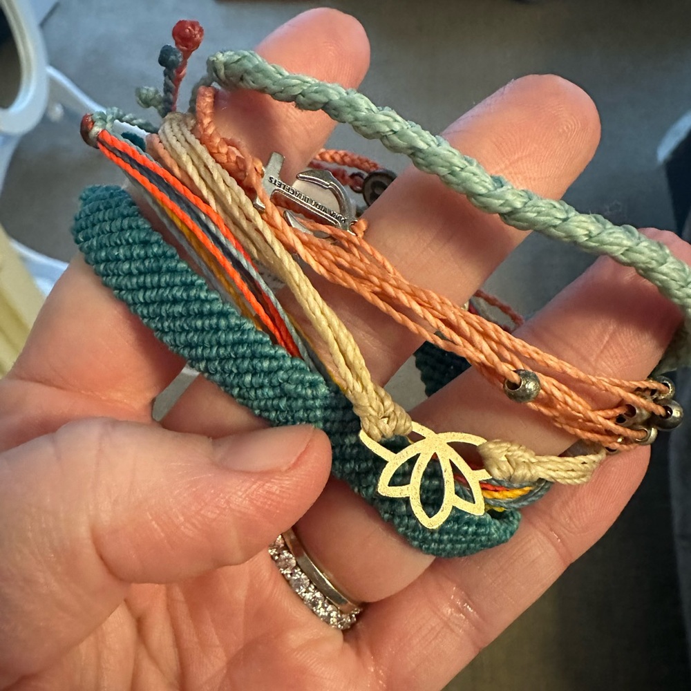 NWT Puravida bracelet set of 5